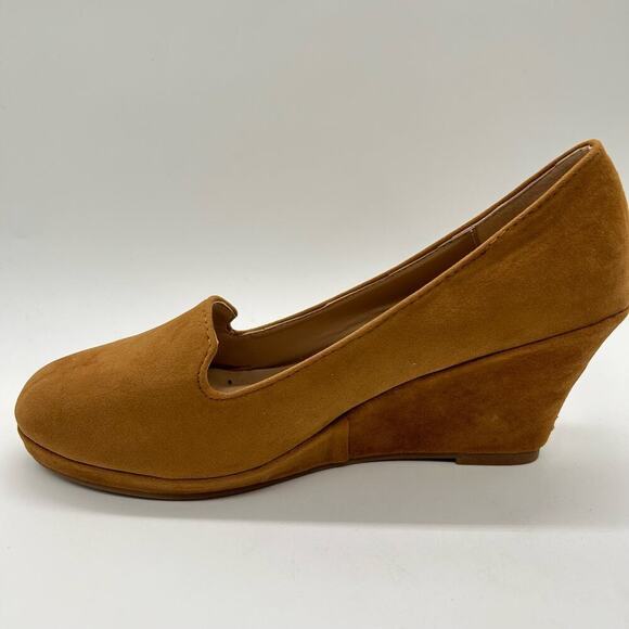 Forever Wedge Shoe Womens 8 Chestnut Brown Low-39 Faux Suede Slip On Wedge Heels - Picture 2 of 10